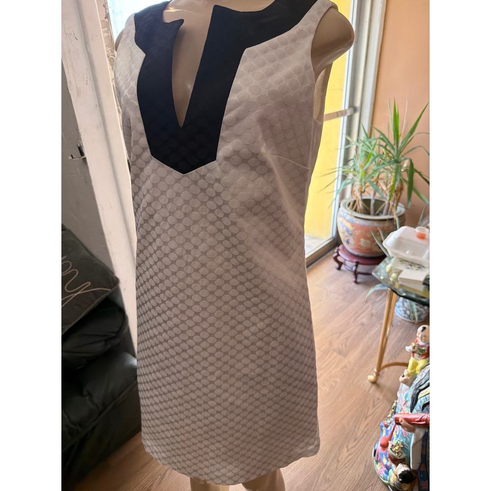 Michael Michael Kors White Black Geometric Jacquard Split V-Neck Shift Dress 8 - Picture 3 of 7